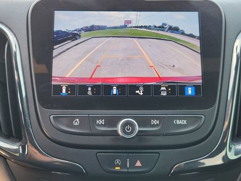 Used 2024 Chevrolet Equinox RS FWD image 17