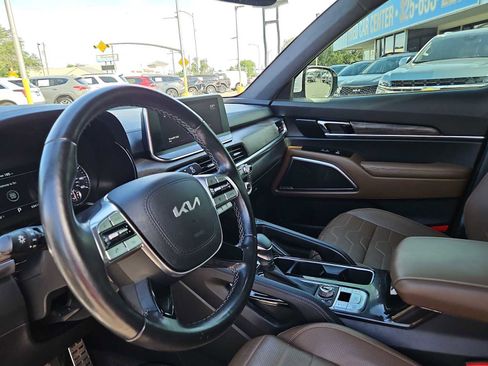 Used 2022 Kia Telluride SX w/ SX Prestige Package AWD/4WD image 10