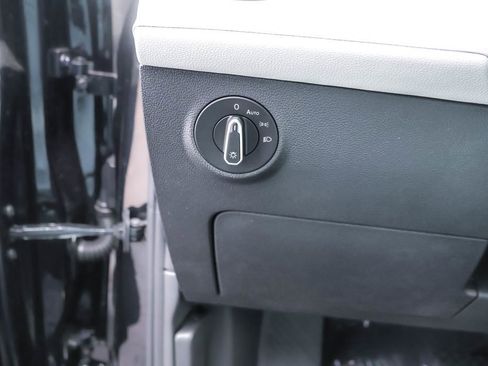 New 2025 Volkswagen Taos S image 21