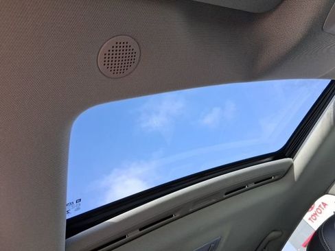 Used 2015 Buick Encore Premium image 11