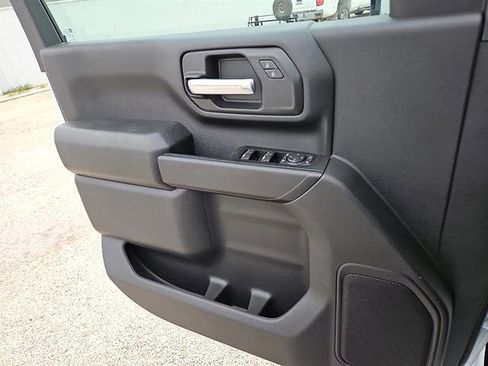 New 2026 GMC Sierra 2500 Pro w/ Convenience Package image 13