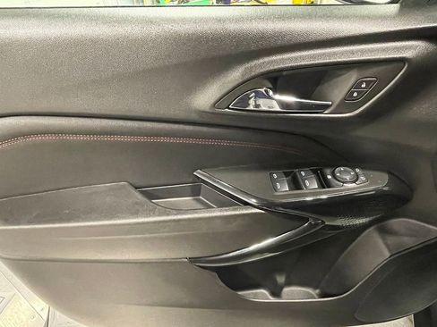 Used 2024 Chevrolet Trax RS FWD image 20