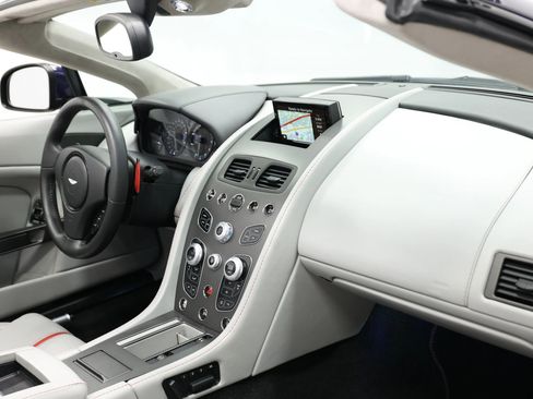 Used 2016 Aston Martin V8 Vantage GT RWD image 71