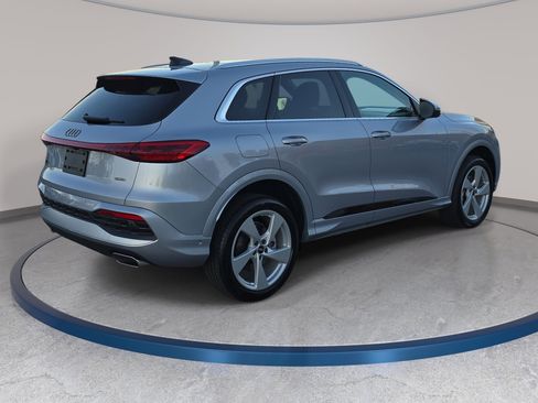New 2025 Audi Q5 Premium Plus image 5
