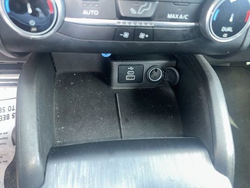 Used 2024 Ford Escape ST-Line image 14