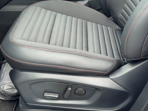 New 2026 Ford Explorer ST-Line image 15