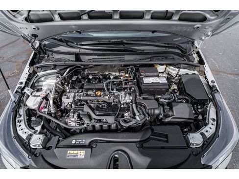 Used 2024 Toyota Corolla SE image 29