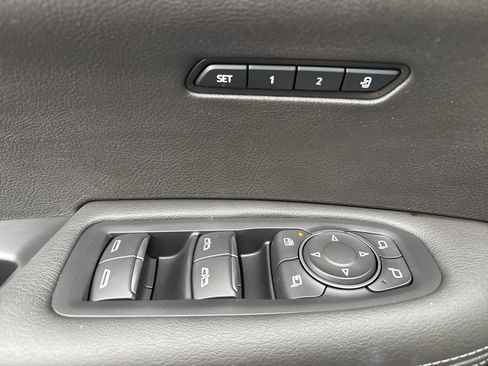 Used 2024 Cadillac XT6 Luxury w/ LPO, Floor Liner Package image 9