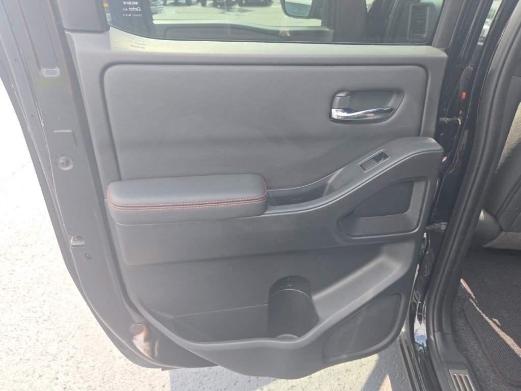 Used 2023 Nissan Frontier PRO-4X w/ Pro Convenience Package AWD/4WD image 18