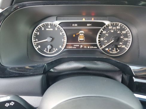 Used 2025 Nissan Pathfinder SL image 33