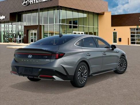 New 2026 Hyundai Sonata SEL FWD image 4