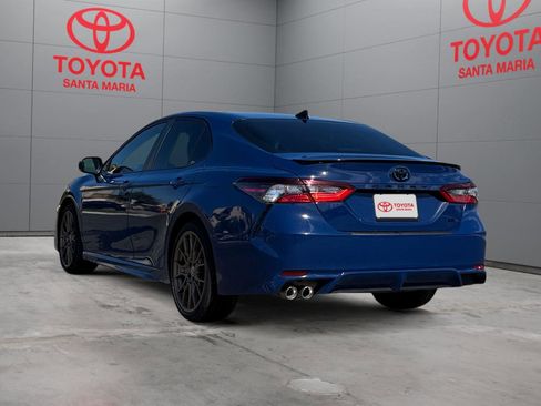 Used 2024 Toyota Camry SE w/ Convenience Package image 2