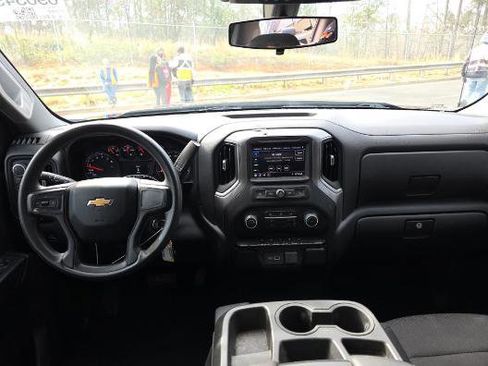 Used 2021 Chevrolet Silverado 1500 Custom w/ LPO, Dark Essentials Package image 17