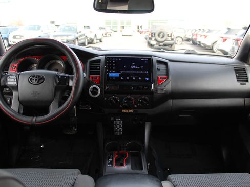 Used 2012 Toyota Tacoma 4x4 Double Cab w/ TRD Sport Pkg image 10