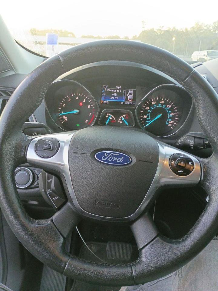 Used 2015 Ford Escape Titanium FWD image 15