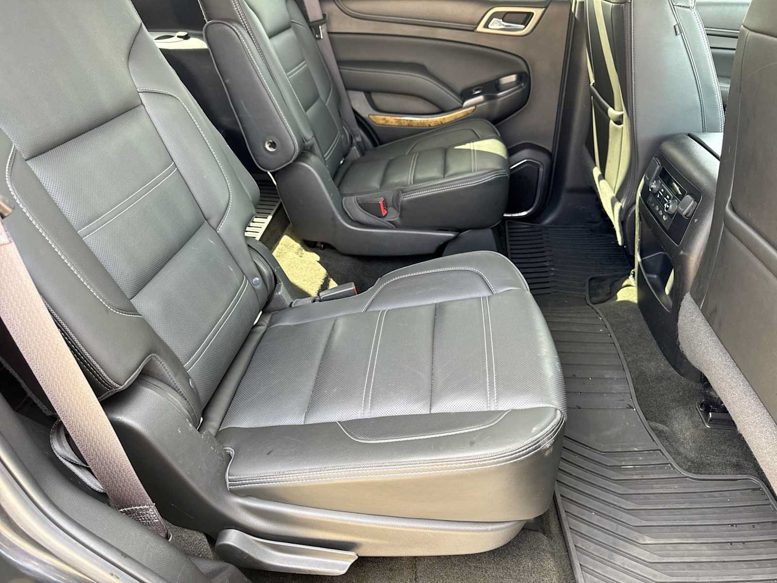 Used 2017 GMC Yukon Denali AWD/4WD image 21
