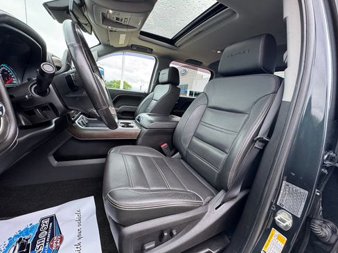 Used 2018 GMC Sierra 3500 Denali w/ Duramax Plus Package AWD/4WD image 26