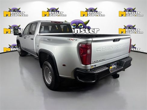 Used 2023 Chevrolet Silverado 3500 W/T w/ Gooseneck/5TH Wheel Package image 7