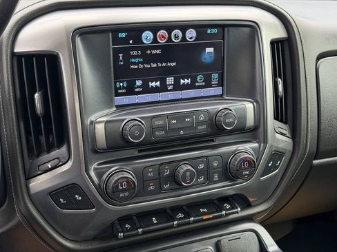 Used 2017 Chevrolet Silverado 1500 LTZ Z71 w/ LTZ Plus Package AWD/4WD image 18