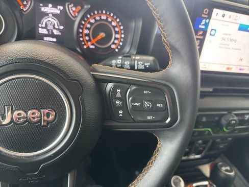 Used 2024 Jeep Wrangler Sport S image 21