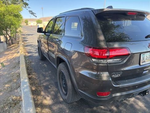 Used 2021 Jeep Grand Cherokee Trailhawk w/ Premium Lighting Group AWD/4WD image 4