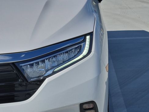 Certified 2024 Honda Odyssey Elite image 10