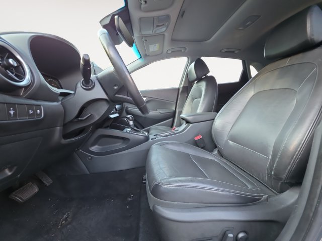 Used 2023 Hyundai Kona Limited FWD image 9