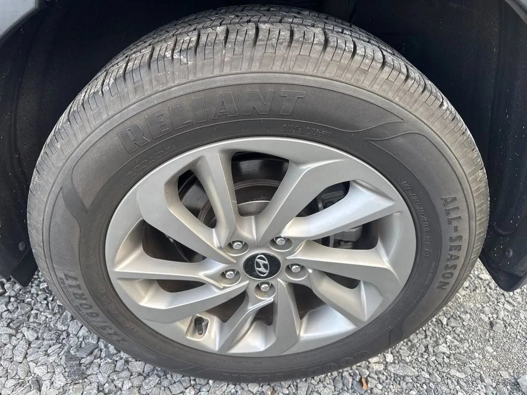Used 2016 Hyundai Tucson SE w/ Option Group 02 AWD/4WD image 5