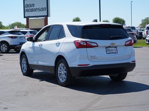 Used 2021 Chevrolet Equinox LS AWD/4WD image 5
