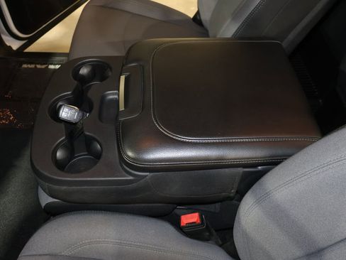 Used 2019 RAM 3500 Big Horn image 29