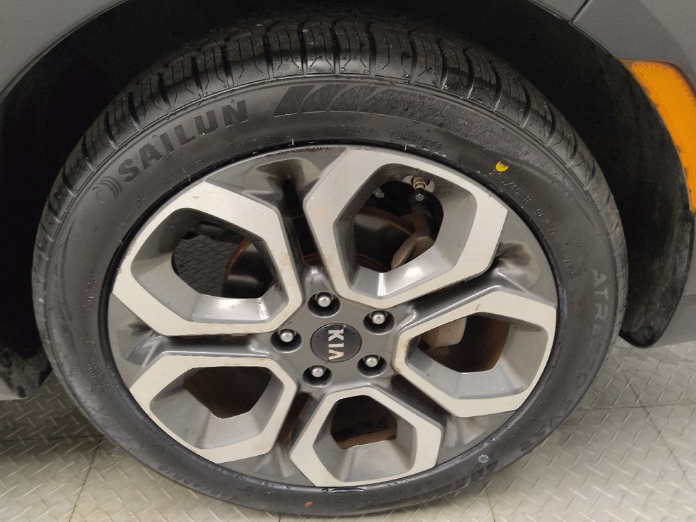 Used 2020 Kia Soul X-Line FWD image 31
