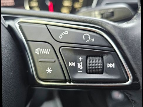Used 2019 Audi A4 2.0T Premium w/ Convenience Package image 16