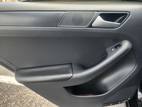 Used 2016 Volkswagen Jetta S FWD image 18