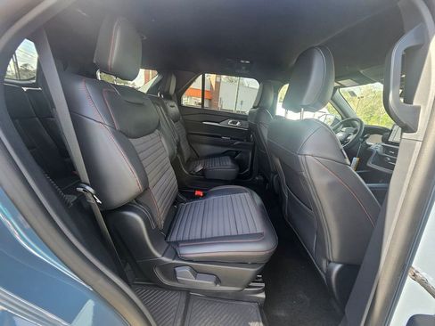 New 2026 Ford Explorer ST-Line w/ ST-Line Street Pack image 25