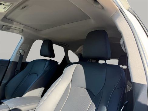 Used 2020 Lexus RX 350L FWD w/ Premium Package image 24