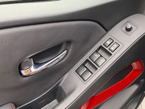 Used 2022 Nissan Frontier PRO-4X w/ Technology Package image 19