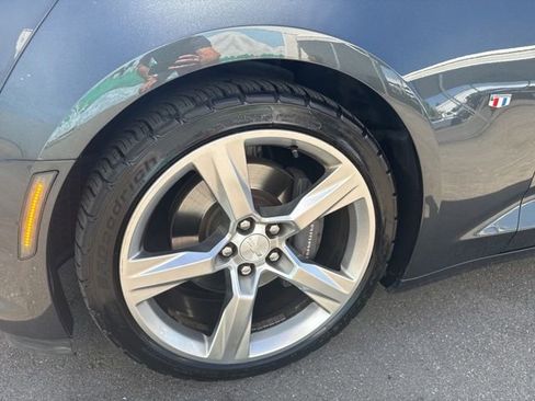 Used 2016 Chevrolet Camaro SS RWD image 14