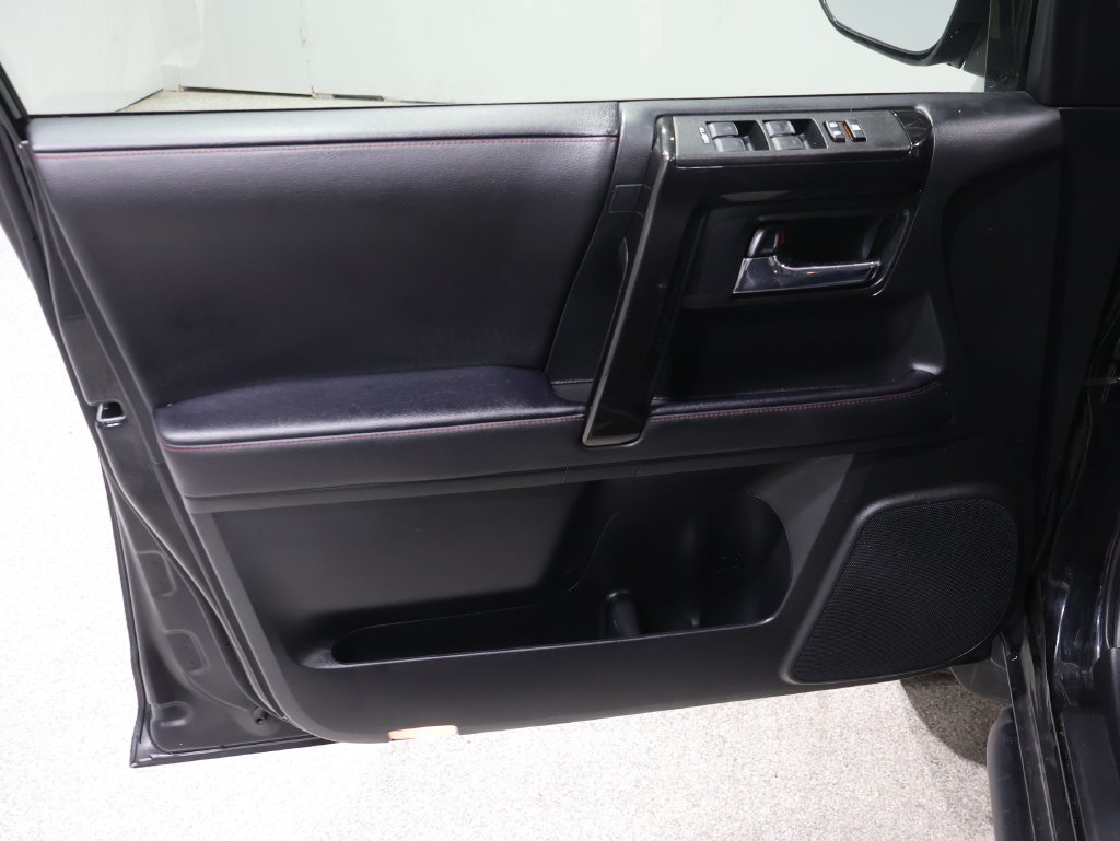 Used 2022 Toyota 4Runner TRD Off-Road Premium w/ Moonroof Package AWD/4WD image 14