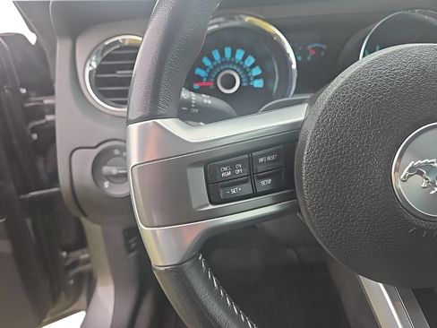 Used 2013 Ford Mustang GT RWD image 11