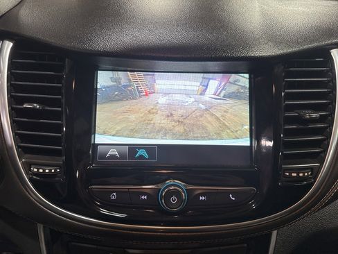 Used 2017 Chevrolet Trax Premier image 23