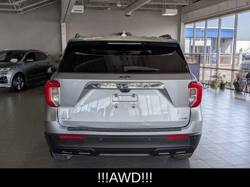 Used 2020 Ford Explorer XLT w/ Comfort Package image 7