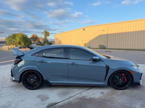 Used 2019 Honda Civic Type R image 7