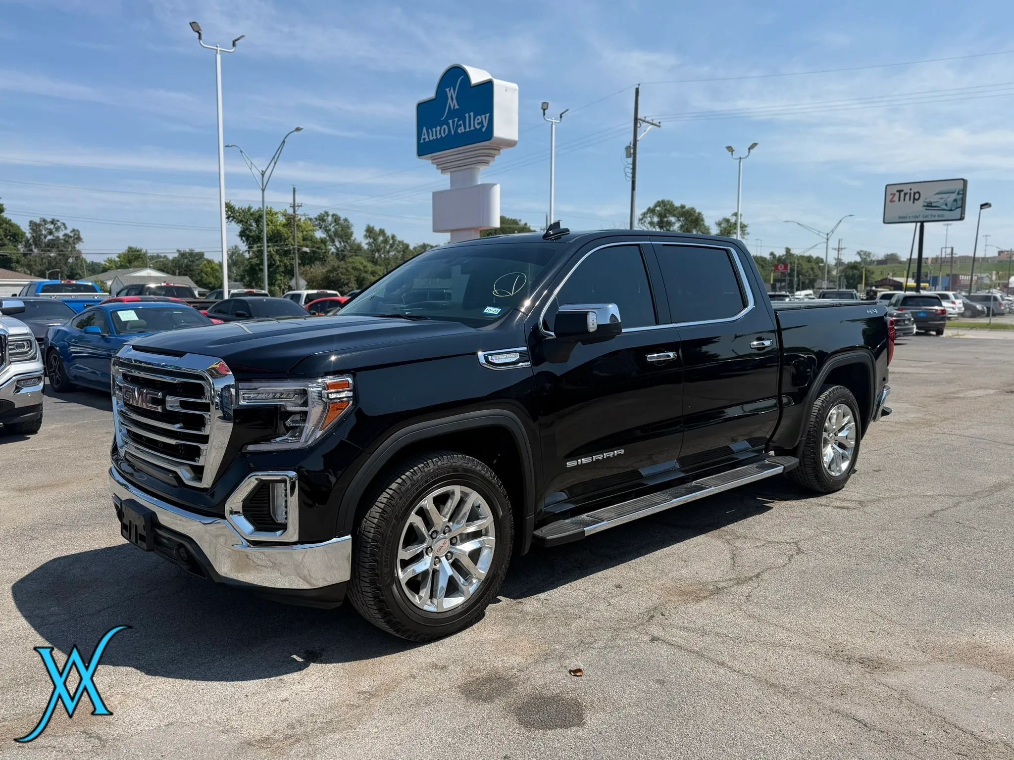 Used 2020 GMC Sierra 1500 SLT AWD/4WD image 3