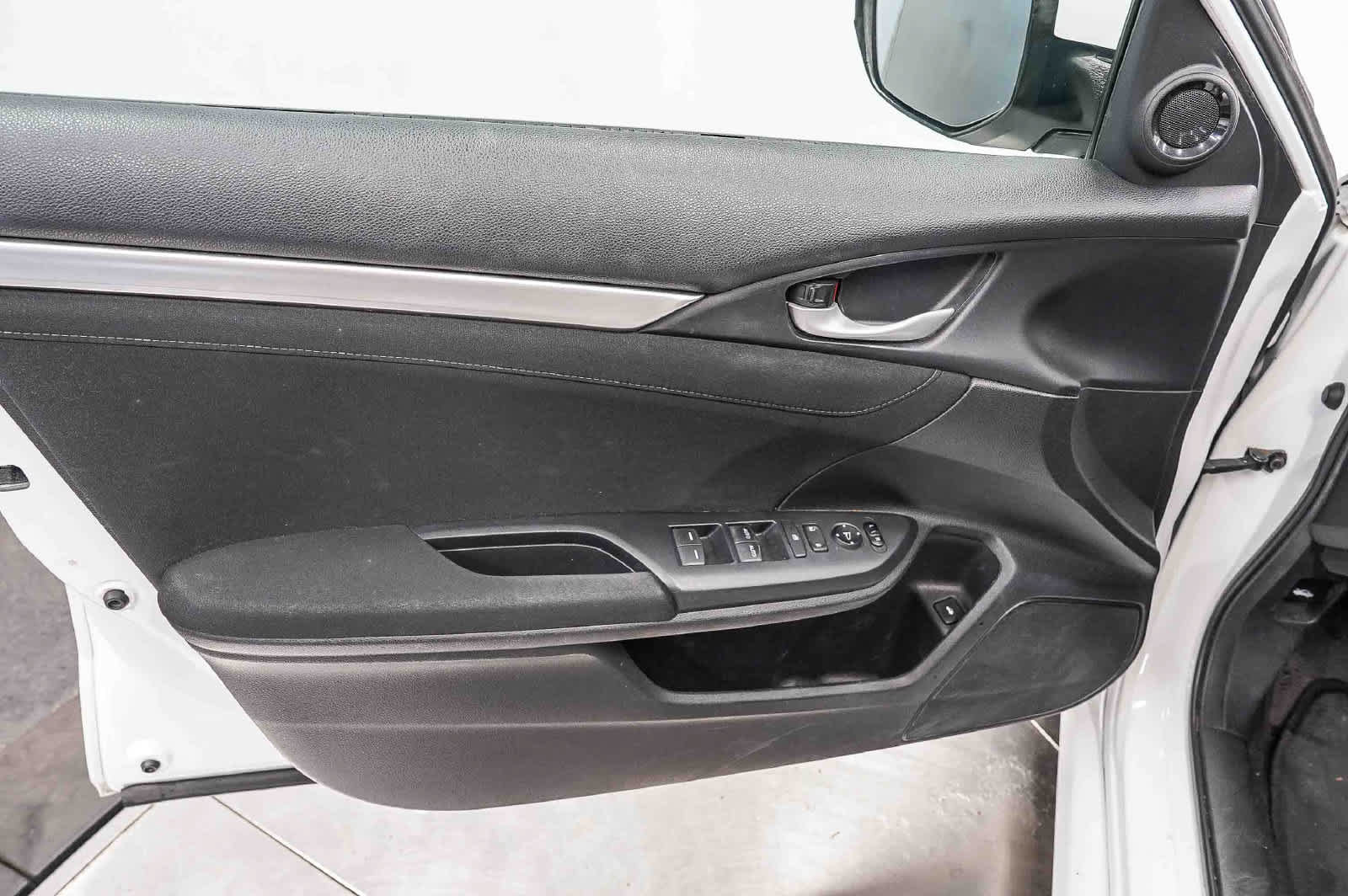 Used 2016 Honda Civic EX image 22