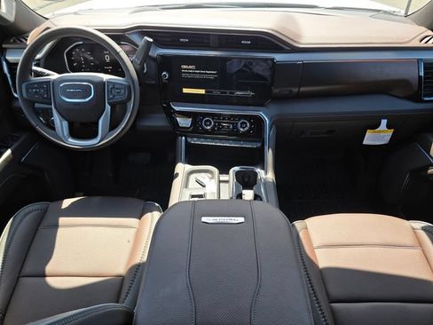New 2026 GMC Sierra 3500 Denali w/ Denali Reserve Package AWD/4WD image 18