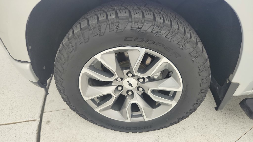 Used 2019 Chevrolet Silverado 1500 RST RWD image 27