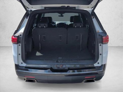 Used 2023 Chevrolet Traverse Premier w/ Redline Edition image 7