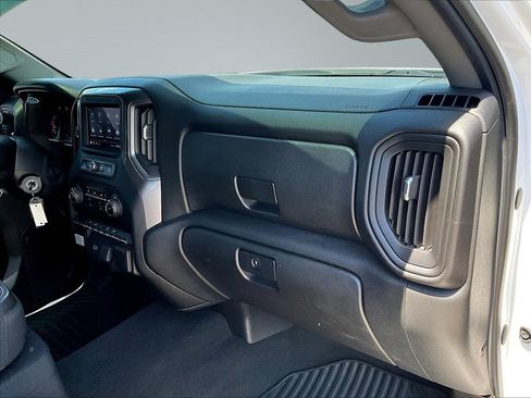 Used 2020 Chevrolet Silverado 1500 Custom w/ Custom Value Package AWD/4WD image 29