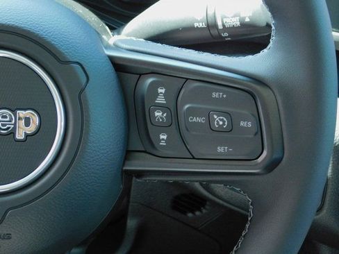 New 2025 Jeep Gladiator Sport image 16