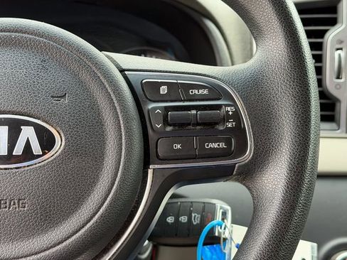 Used 2017 Kia Sportage LX w/ LX Popular Package image 10